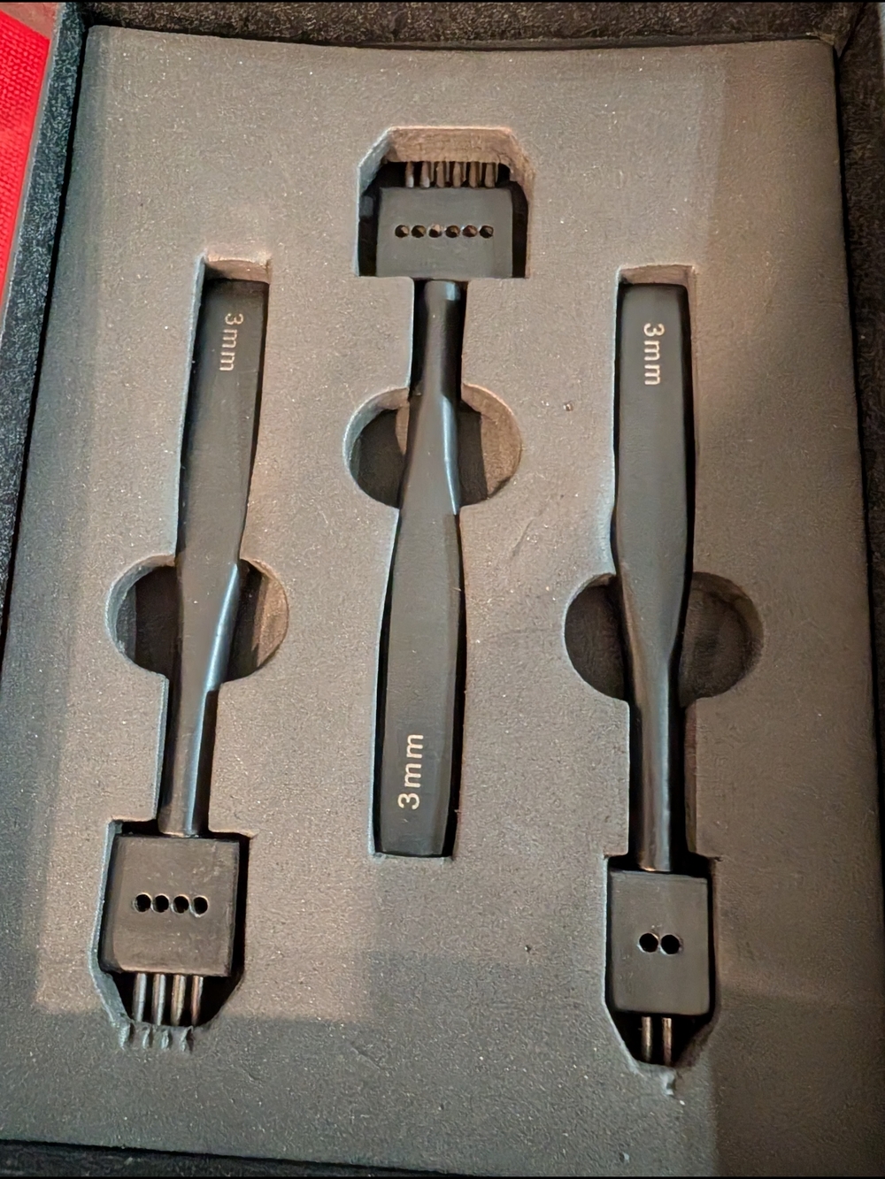Black 3mm Leather Stitching Chisel Set